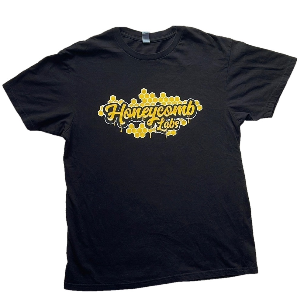 Exclusive Honeycomb Labs Tee Men size Large